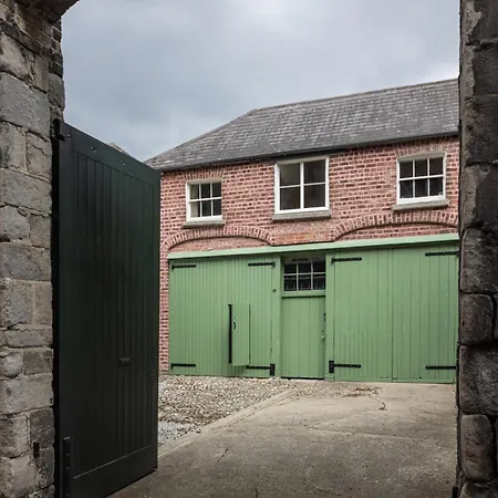 Merrion Mews *